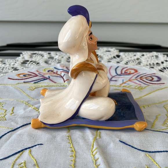 Disney Aladdin Magic Carpet Figurine- Vintage - Picture 5 of 6